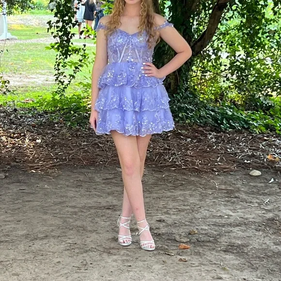 Lavender Off-Shoulder Lace Dress - Picture 5 of 6